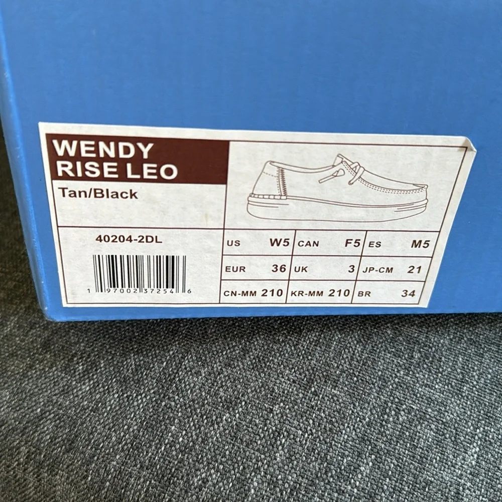 Hey Dude- Wendy Rise Leopard, Size 5, NWT - Picture 4 of 4